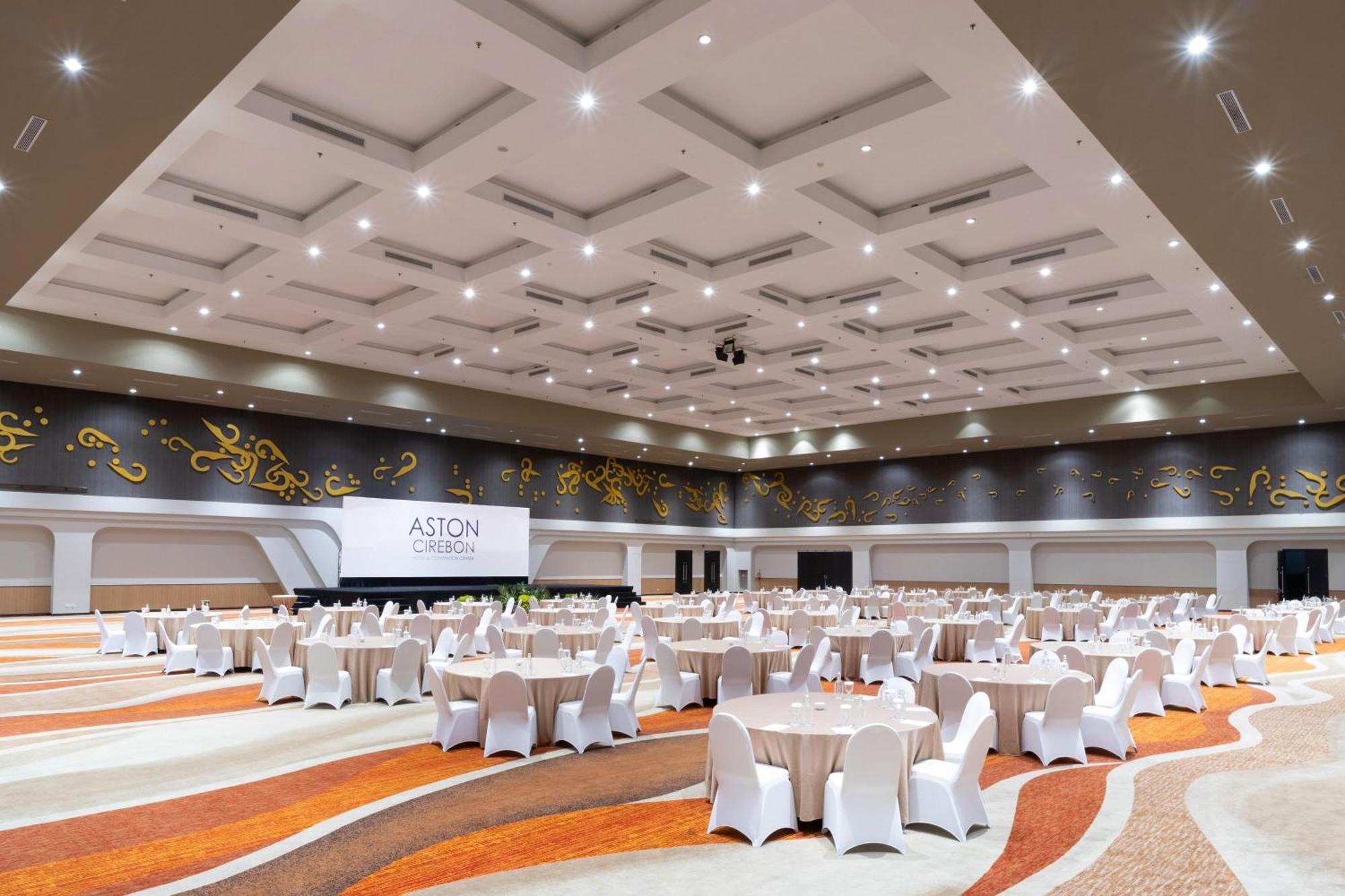 Aston Cirebon Hotel And Convention Center Dış mekan fotoğraf